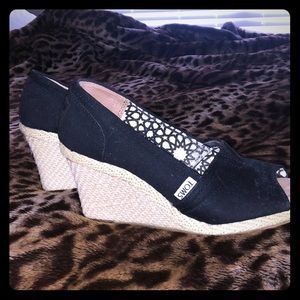 Toms wedges
